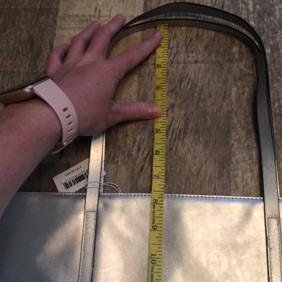 2/$10 Clinique Tote - Picture 4 of 8